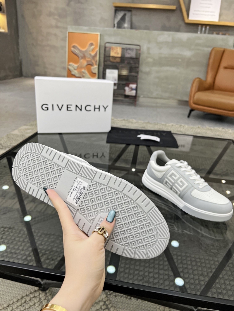 Givenchy Sneakers